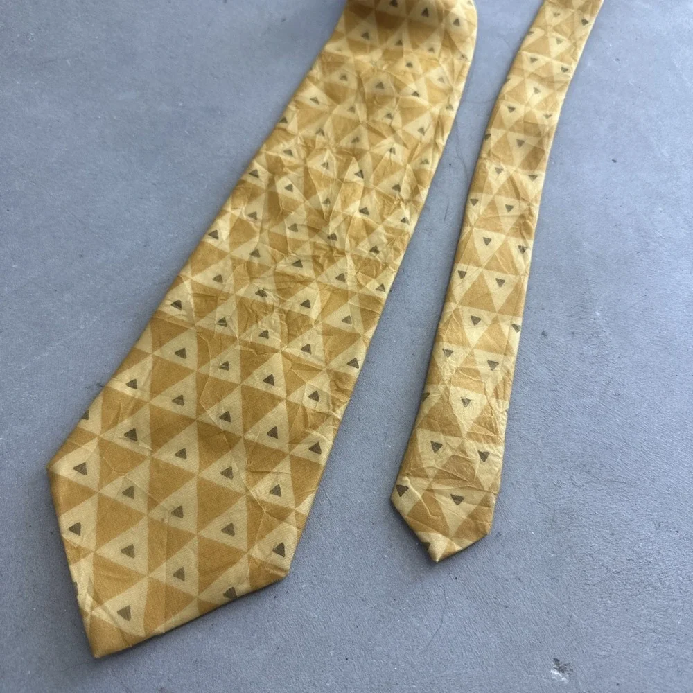 Ermengildo Zegna Silk Necktie - Yellow Triangles Geometric Pattern Tie